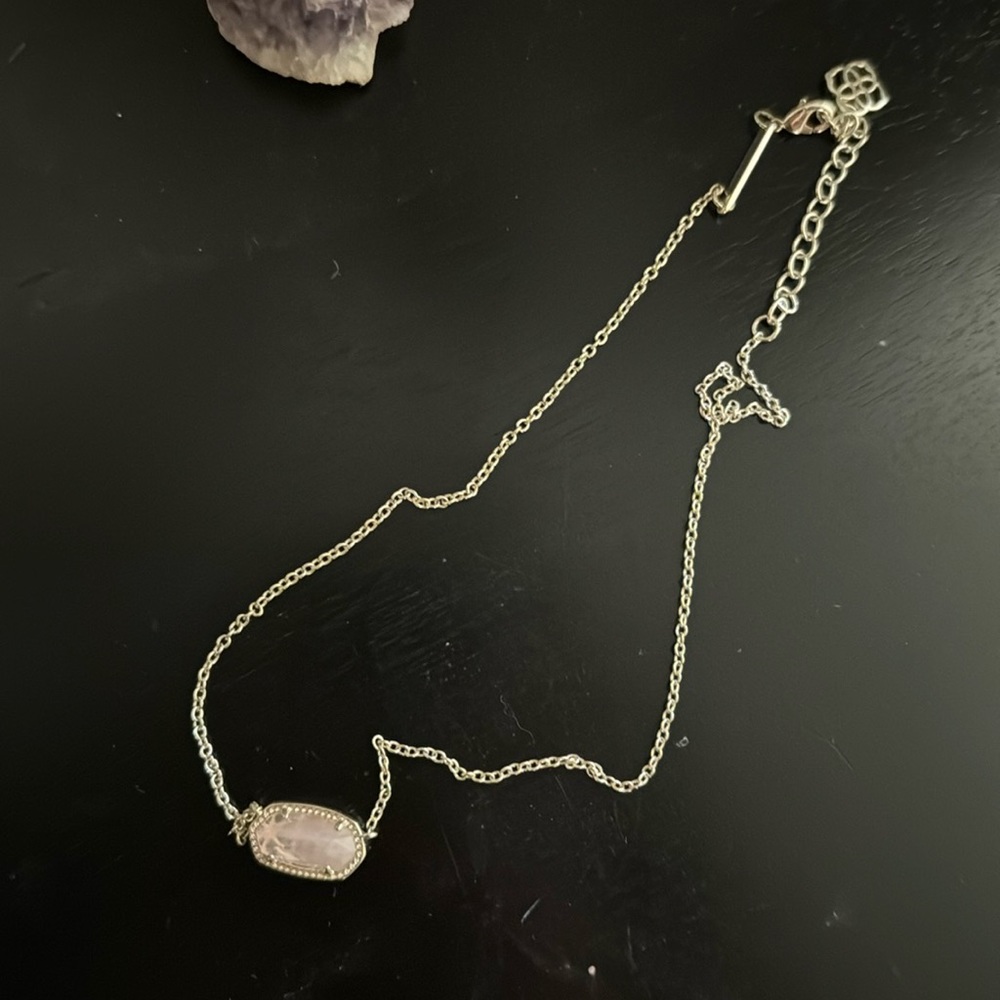 Kendra Scott Elisa Gold Pendant Necklace in Rose Quartz